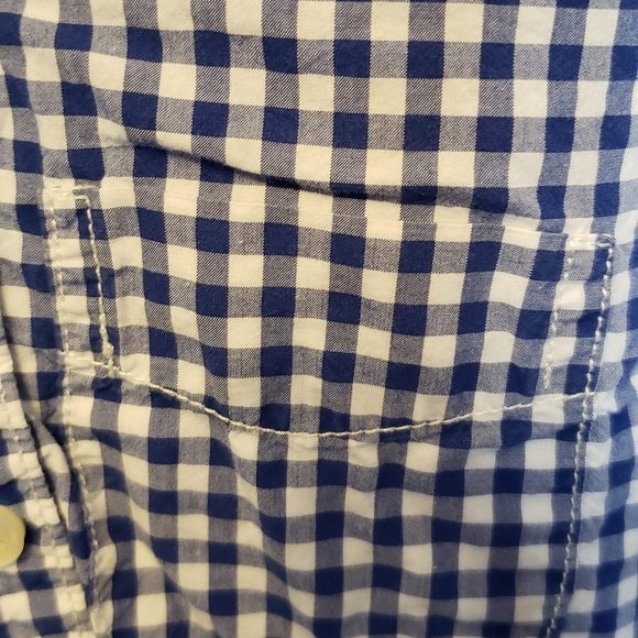 3/$30 H&M Shirt - Picture 2 of 4